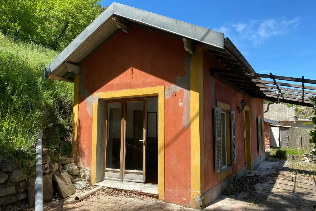 Avant la rénovation à Contes
